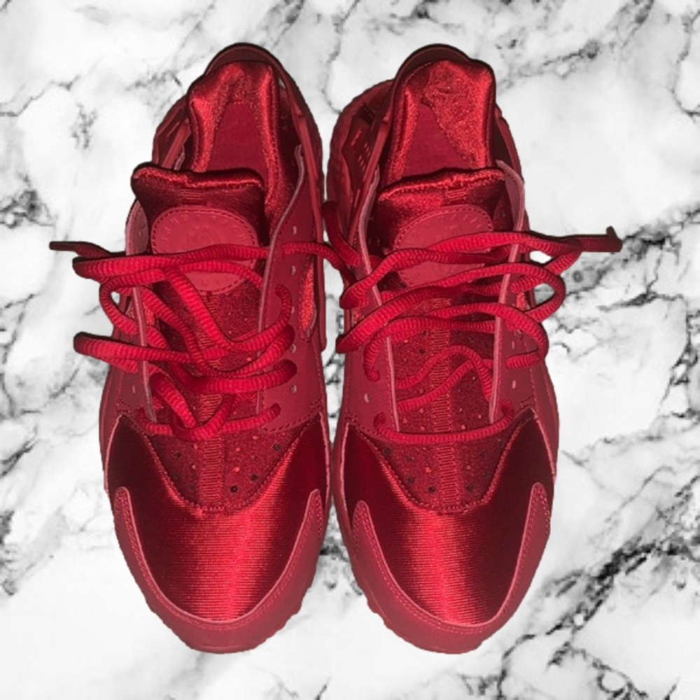 Women’s Nike Air Huarache Gym Red Size 6.5